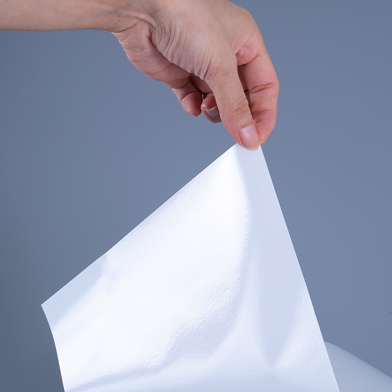 Bahan label filem vinil 25mic gloss dengan roll jumbo pelekat akrilik untuk percetakan inkjet